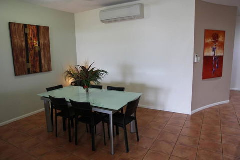 Zen Bridgeport - Waterfront - Balcony Dining - Pool - Tourism Brisbane 1