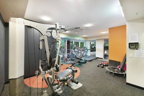 ZEN LUXURY: 2-Story 4-BR Penthouse In Darwin City With Mindal Markets & Harbour Views - Tourism Brisbane 1