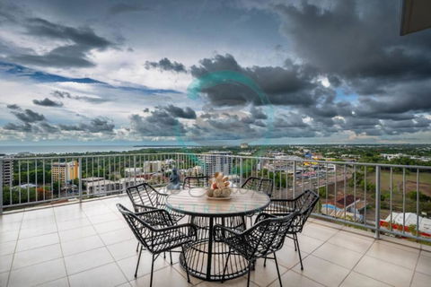 ZEN Pinnacle Penthouse (2) 3-BR Panoramic Retreat - Tourism Brisbane 0