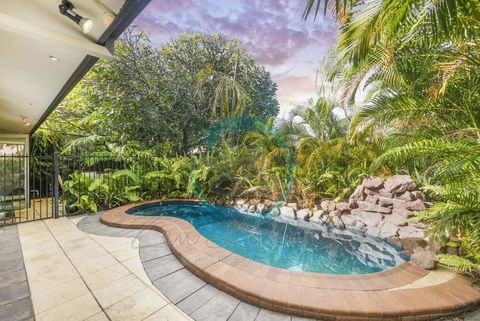ZEN TREETOPS - Boutique 2-BR Apt W/ Private Pool - Brisbane Tourism 0