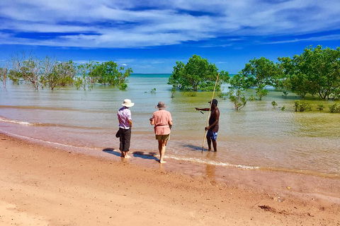 Gay-Wu Woman's 5 Day Yolngu Homeland Tour - Tourism Brisbane 5