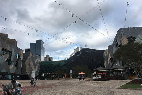 Melbourne. Laneways And Alleyways - Tourism Brisbane 1