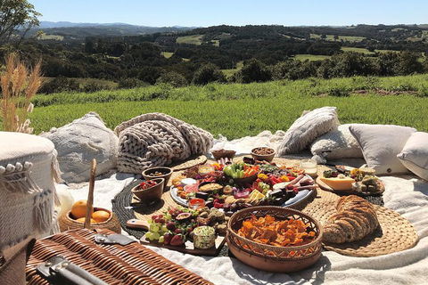 A Picnic In Byron Bay - Tourism Brisbane 0