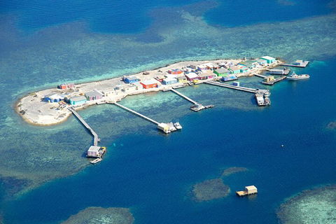 Abrolhos Islands Fixed-Wing Scenic Flight - Tourism Brisbane 3