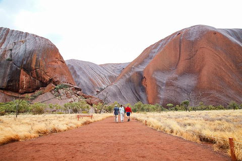 2-Day Uluru (Ayers Rock) And Kata Tjuta Trip From Alice Springs - Tourism Brisbane 1