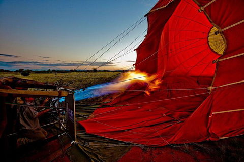 Early Morning Ballooning In Alice Springs - Tourism Brisbane 0