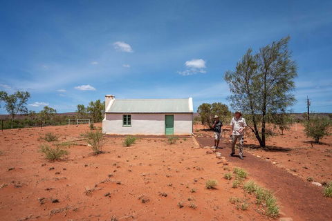 Private Cultural And Historical Painted Desert Tour In Hermannsburg - Tourism Brisbane 1