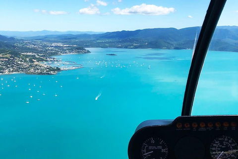 Reef & Whitehaven Landing - Tourism Brisbane 0