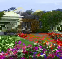 Hobart City Sightseeing Tour Including MONA Admission - Tourism Brisbane