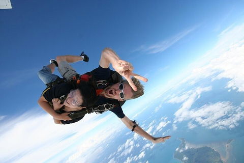 Byron Bay Tandem Sky Dive - Tourism Brisbane 1