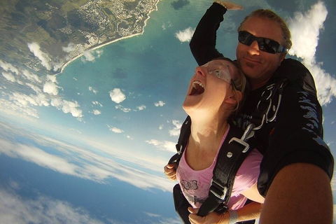 Byron Bay Tandem Sky Dive - Tourism Brisbane 5