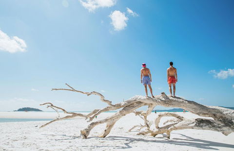Whitehaven Beach And Hill Inlet Chill And Grill - Tourism Brisbane 5