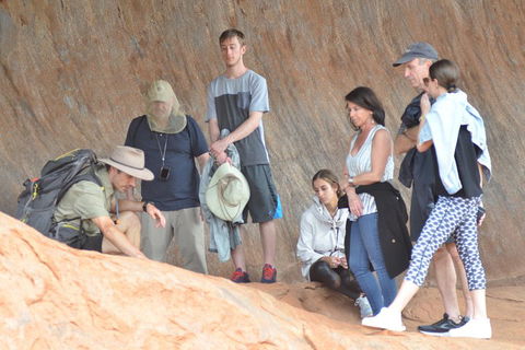 Uluru Small Group Tour Including Sunset - Brisbane Tourism 2