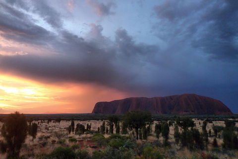 Uluru Small Group Tour Including Sunset - Brisbane Tourism 4