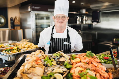 Dinner Buffet Cruise On The Gold Coast - Tourism Brisbane 4