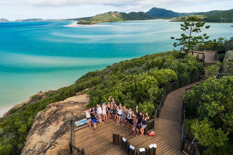 2-Day Whitsundays Sailing Adventure: Summertime - Tourism Brisbane 3