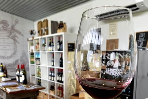Wine Tour 4WD Tour - Tourism Brisbane 1