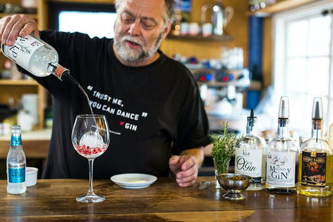 Heritage, Wine & Gin Tours - Tourism Brisbane 2
