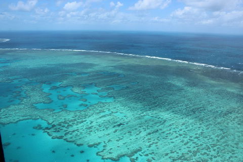 Reef And Island Scenic Flight From Airlie Beach - Tourism Brisbane 1