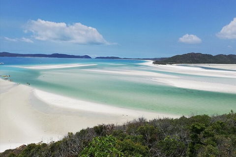 2-Night Whitsundays Sailing Cruise Incl. Whitehaven Beach & Great Barrier Reef - Tourism Brisbane 1