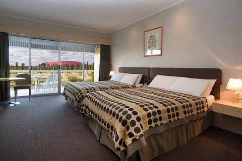 3-Day Uluru-Kata Tjuta And Kings Canyon 4WD Small-Group Eco-Tour From Alice Springs - Tourism Brisbane 0