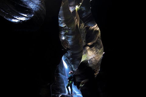 Full-Day Canyoning Experience At Stunning Empress Canyon - Tourism Brisbane 3