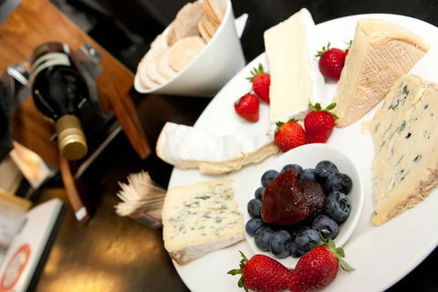 Chauffeur Driven Yarra Valley Group Wine Tour - Up To 7 - Tourism Brisbane 1