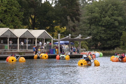 Yarra Valley, Dandenong Ranges Inc. Lunch With Wine,plus Morning Tea,chocolate - Tourism Brisbane 1