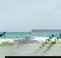 Private Beginners Surf Lessons Noosa World Surf Reserve - Tourism Brisbane