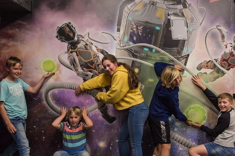 Best VR Escape Room Melbourne | 60 Minutes To Escape | Fun For The Whole Family - Tourism Brisbane 1