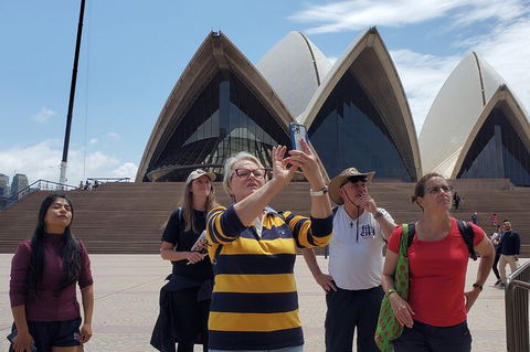 Sidney Sights And Sounds Walking Tour - Tourism Brisbane 4